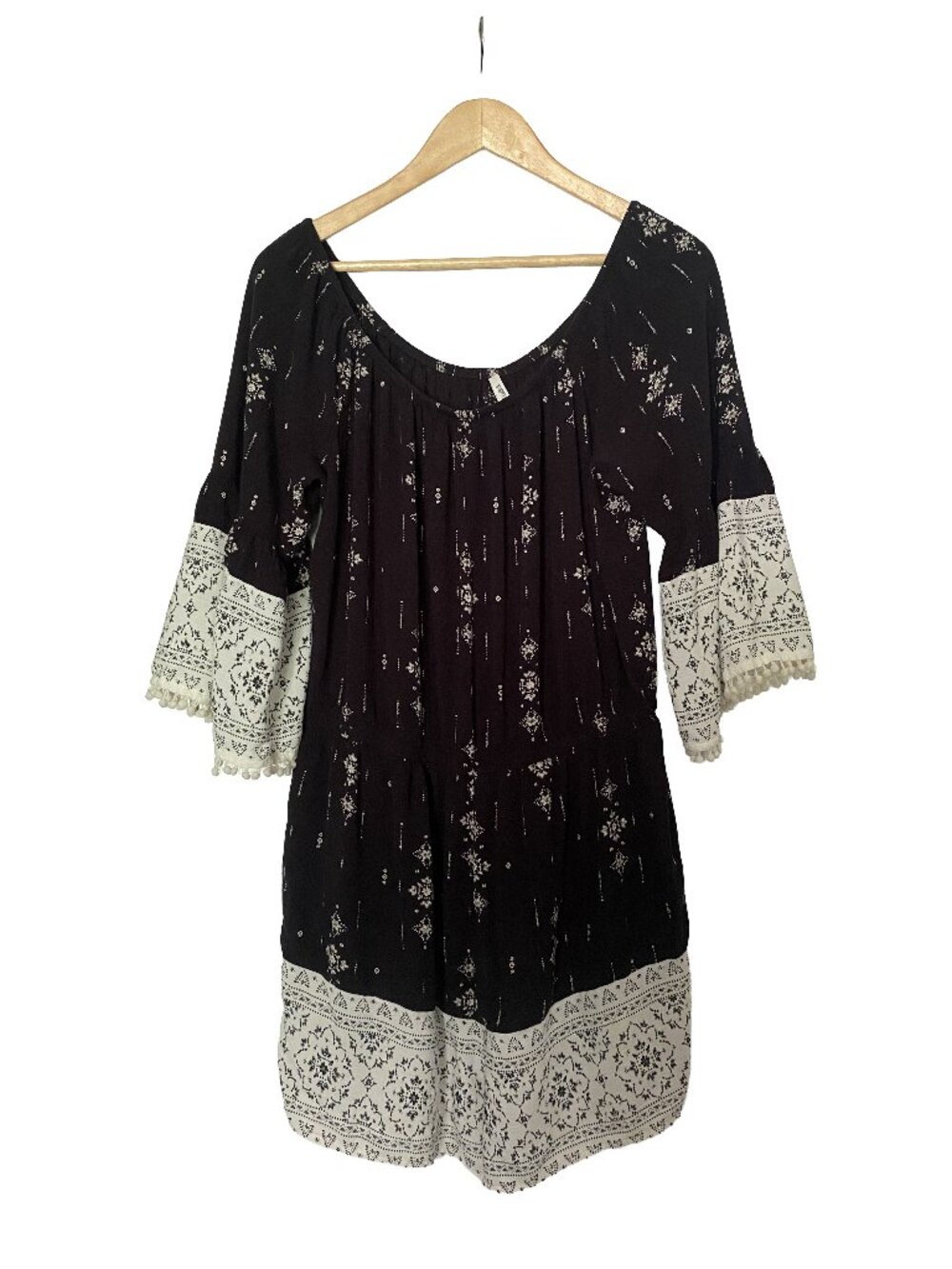 Mudd Black & White Boho Romper with Pom Pom Sleeve Detail - Women's Size XL